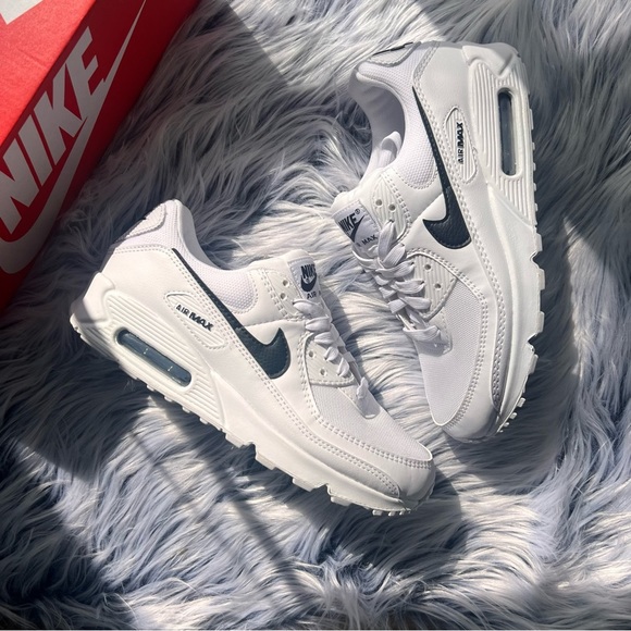 Nike Air Max 90 - Picture 2 of 5